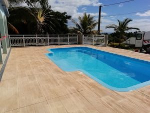 BETON EMPREINTE IMITATION LATTES DE BOIS 67818023