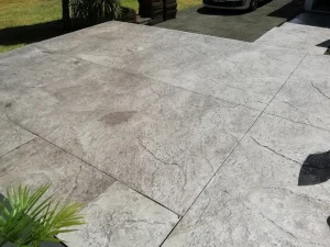 Terrasse escaliers en roche granite gris clair 57498118