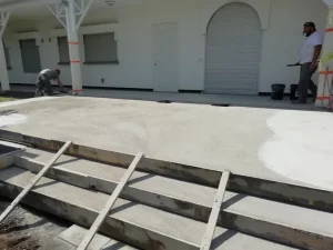 Terrasse escaliers en roche granite gris clair 73652052